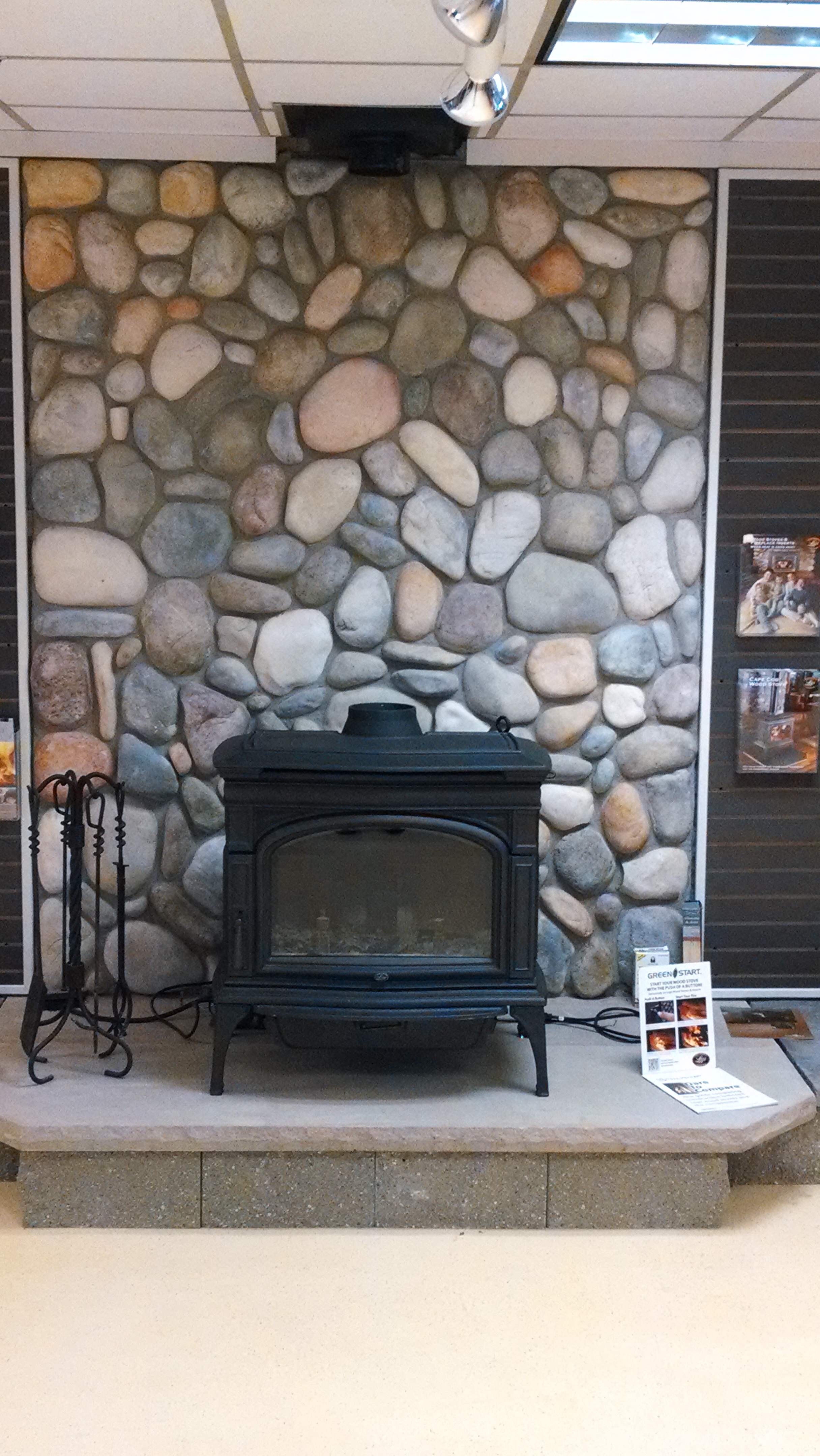 Sackett's Fireplace - Fireplace Xtrodinair Freestanding Hybrid Wood Stove  Image | ProView