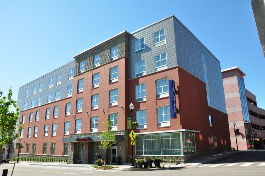 Hampton Inn at St. Albans Town Center