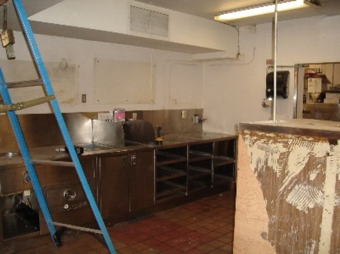 Love's Travel Shop, Chesters Chicken & Subway in Fife/Tacoma