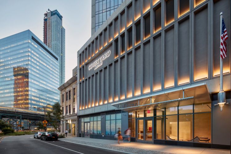 Long Island City Marriott Hotel And Residences