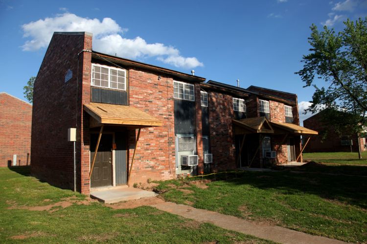 Riverview Apartment by L.D. Kerns Contractors in Tulsa, OK ProView