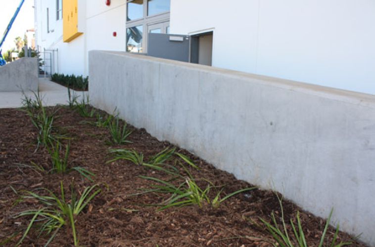 Oscar de la Hoya Middle School