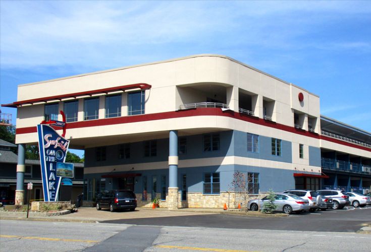 Surfside On The Lake Hotel & Suites