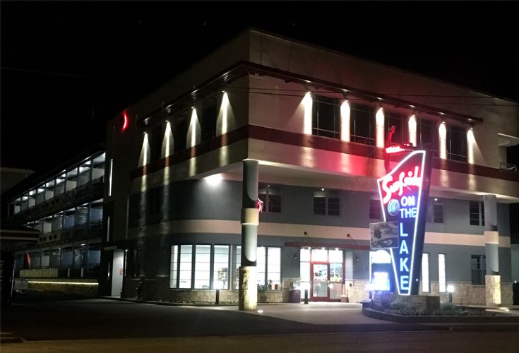 Surfside On The Lake Hotel & Suites