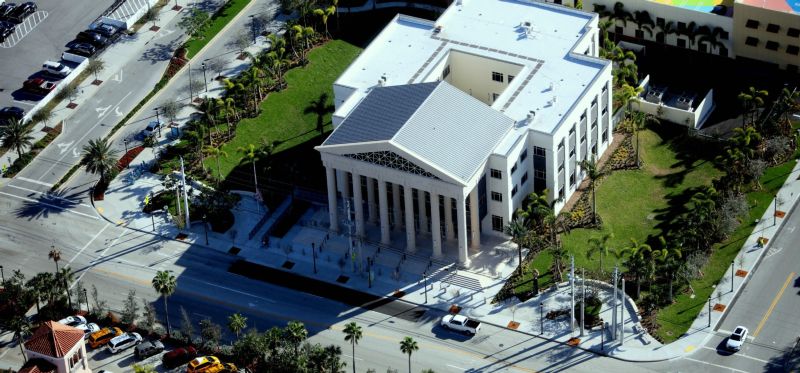 Fourth District Court of Appeal, New Courthouse and Parking Gara