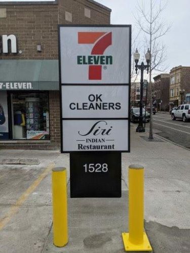 1528 W Taylor Street Illuminated Monument Sign