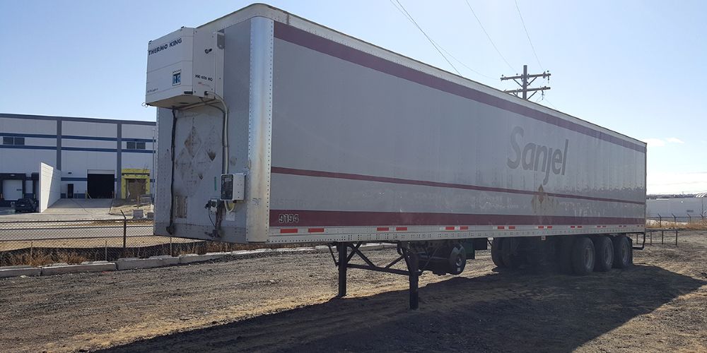 Walnut Shell Grit Blasting Clean Aluminum