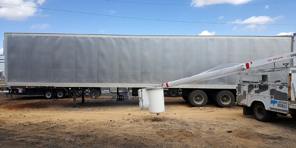 Walnut Shell Grit Blasting Clean Aluminum