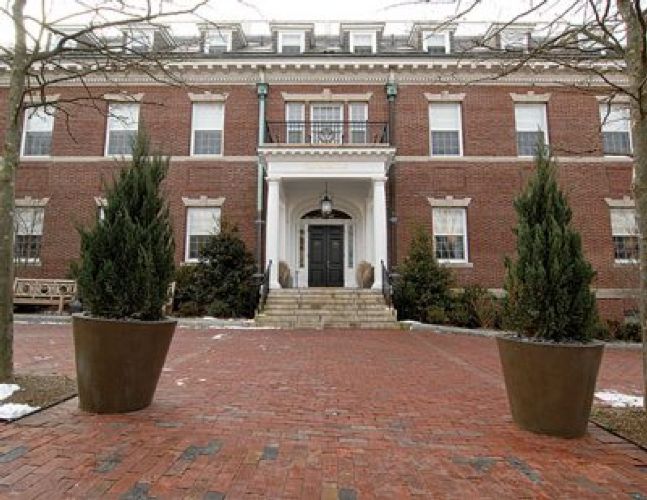 Vanderbilt Hall Hotel