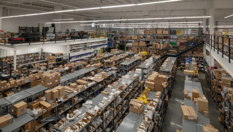 Crow&rsquo;s Truck Center