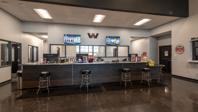 Crow&rsquo;s Truck Center