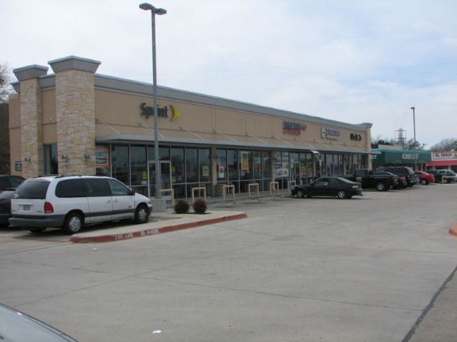 Bachman Lake Retail
