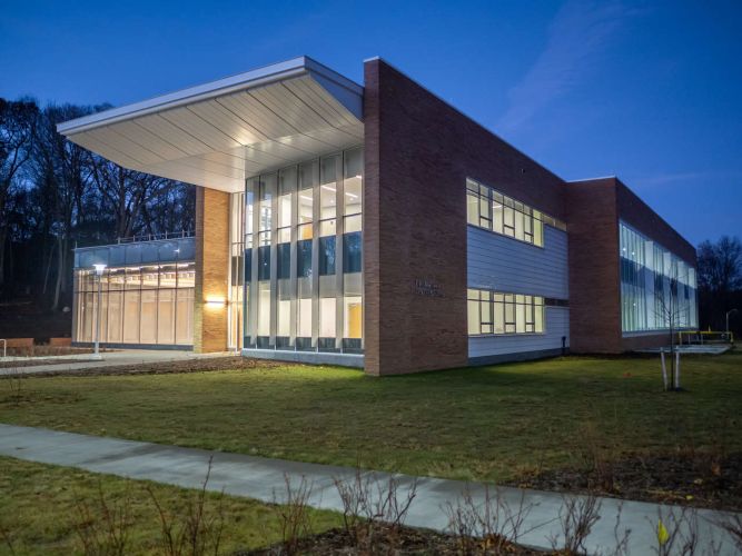 Stony Brook Innovation and Discovery Center