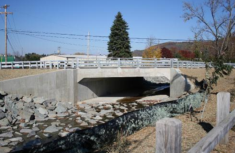 L.C. Whitford Co., Inc. Video & Image Gallery ProView