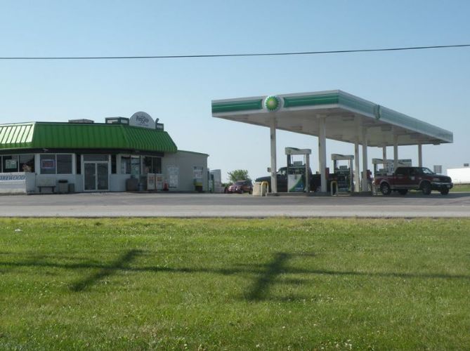 Friendship Convenience Store by in Ridgeville, OH ProView