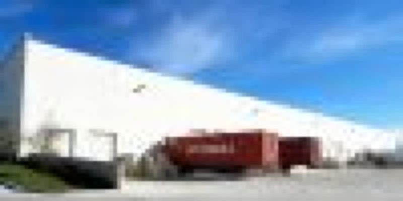 Continental Commerce Center