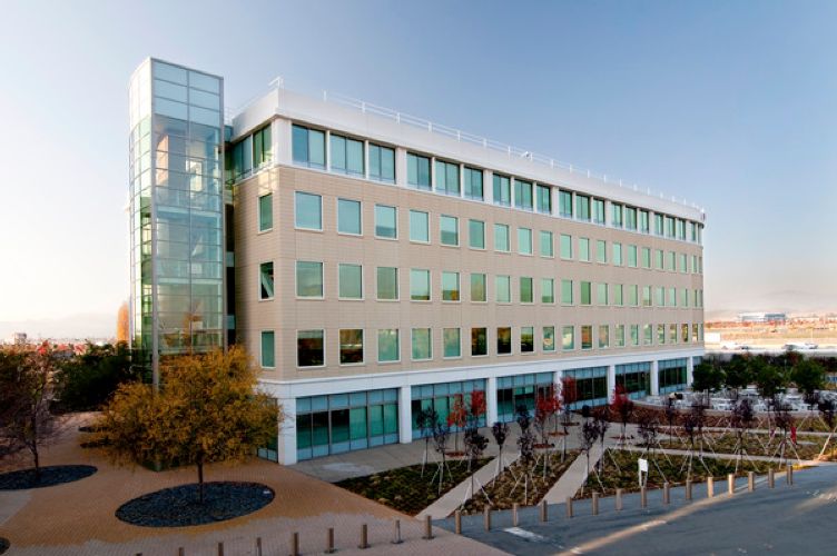 Oracle Pleasanton Office Building by in Pleasanton, CA | ProView