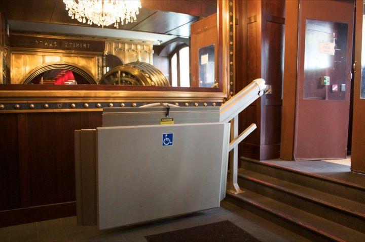 Straight Inclined Platform Wheelchair Lifts