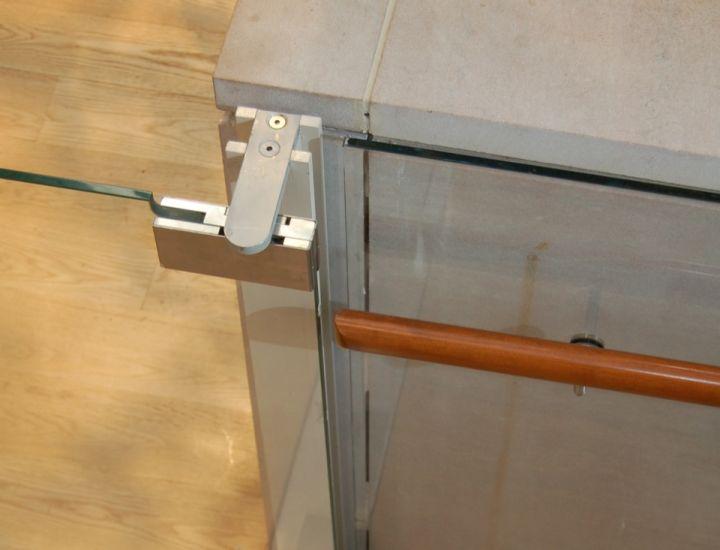 Custom Enclosure Vertical Platform Wheelchair Lifts