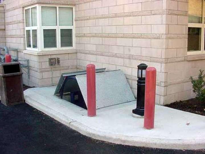 Material Lifts & Dumbwaiters 