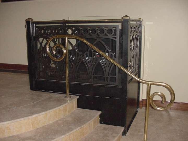 Custom Enclosure Vertical Platform Wheelchair Lifts