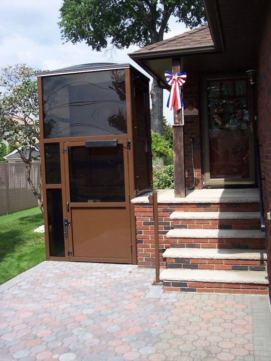 Factory Enclosed Vertical Platform Lift