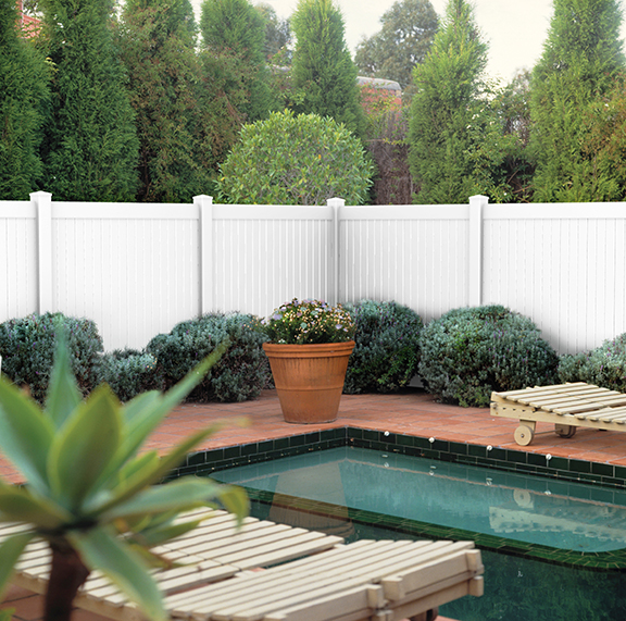 6'H White Vinyl Fence