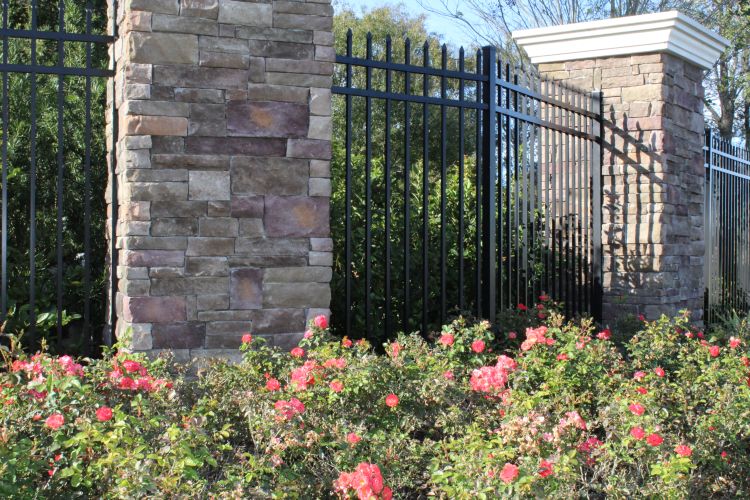 Brandon Aluminum Fence Photo 1