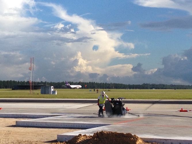 Widen/Repair M3 Taxiway & Shoulder