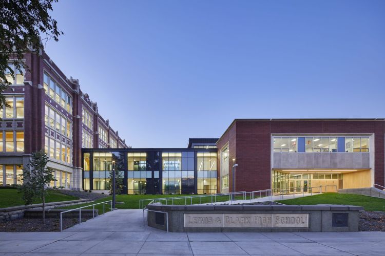 Lewis & Clark High School Commons Addition