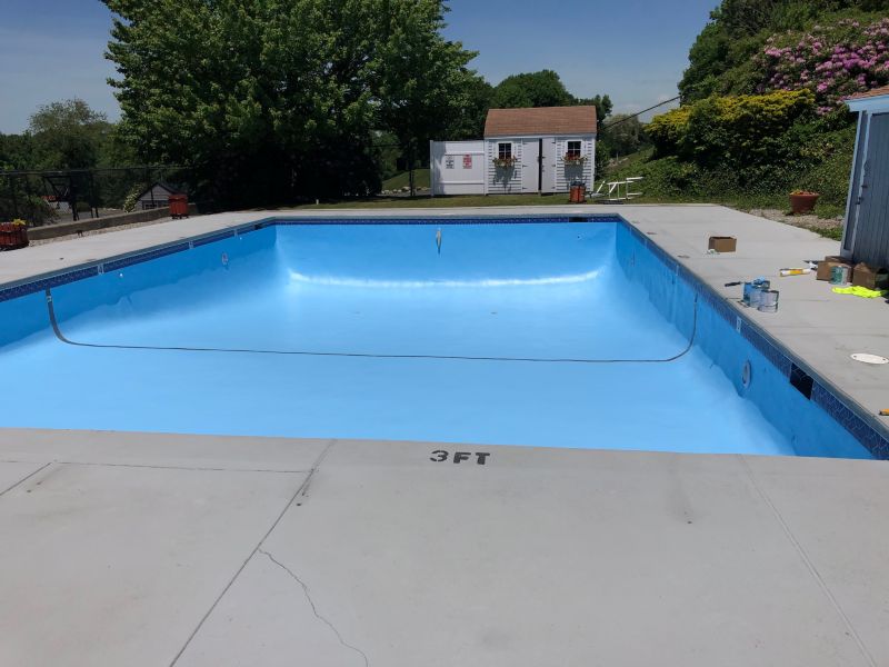 Rope Walk Condominiums - Swimming Pool