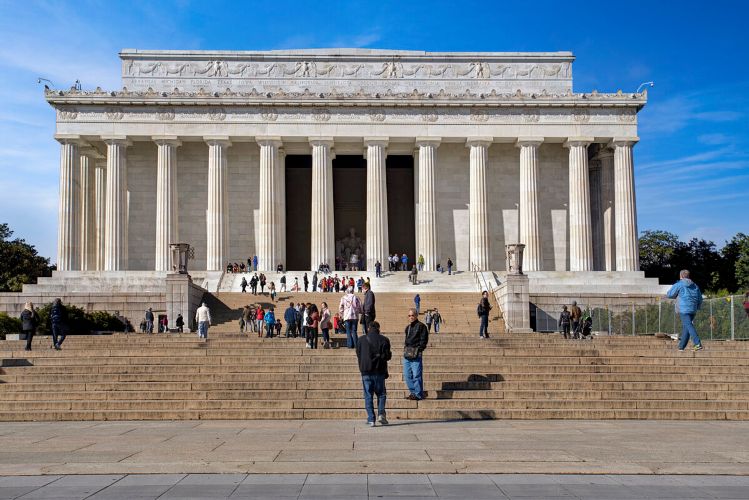 Lincoln Memorial Gateway on Approach Renovations