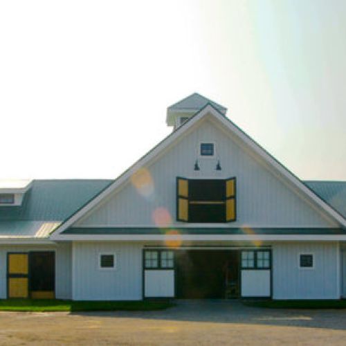 Yearling Barns