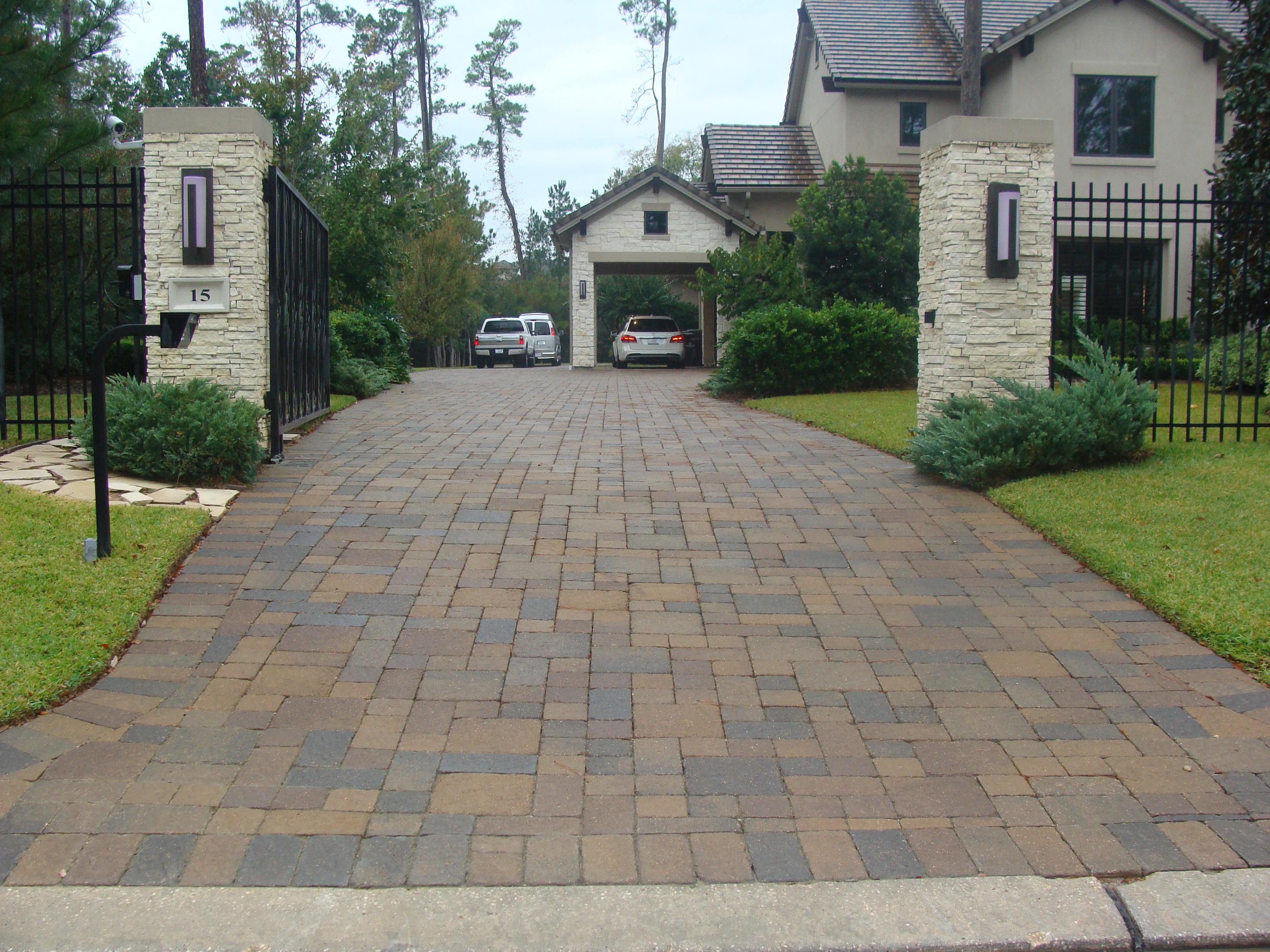 Custom Driveway - The Woodlands