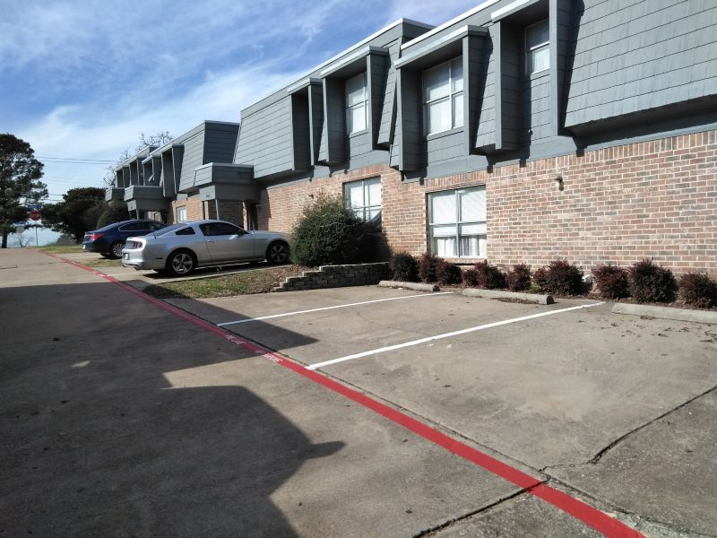 Parking Lot Striping - Sandy Court Apartments