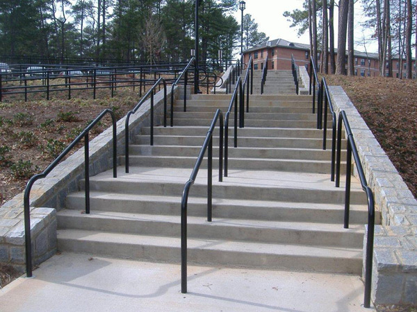 Commercial Fence Systems - Martin Robbins Commercial Fence & Guardrail