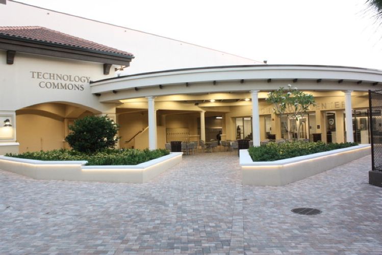 Berkeley Preparatory School Technology Commons