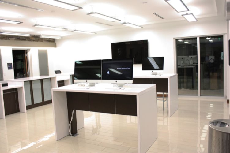 Berkeley Preparatory School Technology Commons