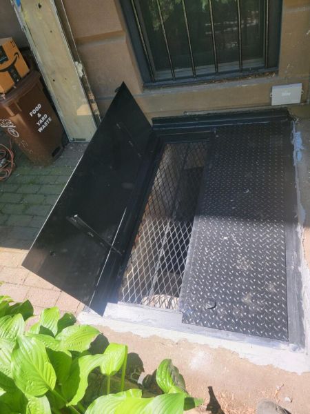 SIDEWALK DOORS