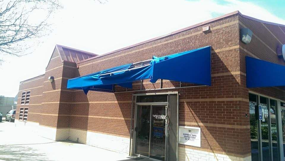 Southake, Tx Laundry Mat in need of a new cover