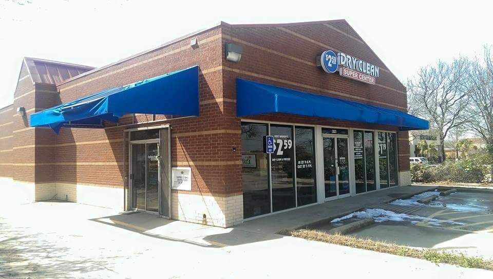 Southake, Tx Laundry Mat in need of a new cover