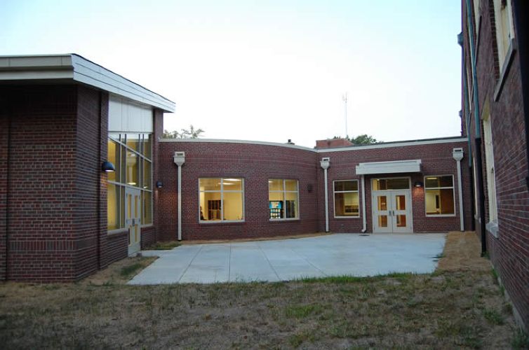 Frasyer Elementary School