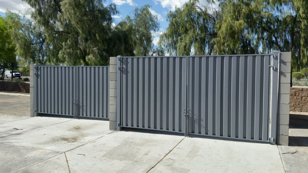 FENCES, GATES, STAIRS AND RAILINGS