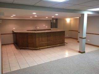 Rec. Rooms, Basements & Bars