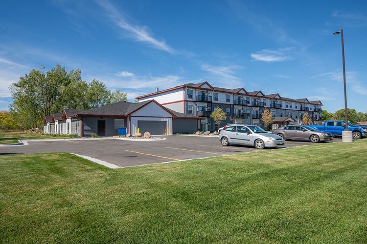 Central Lakes Apartments