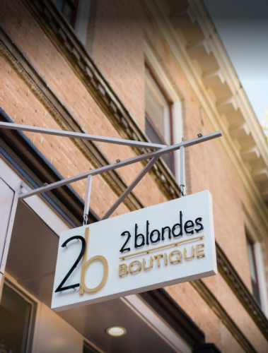 2 Blondes Boutique