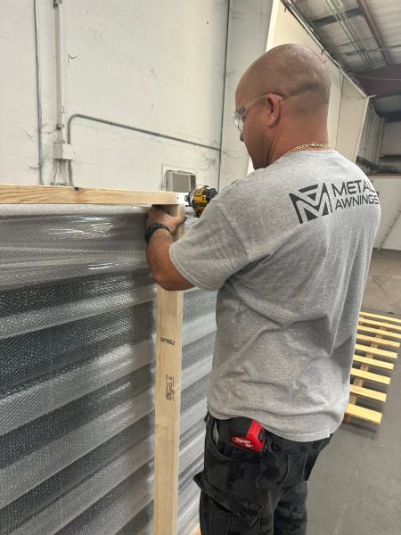MetalAwnings.com 