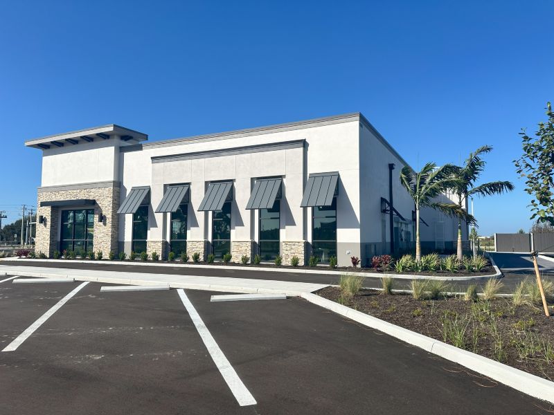 Three Oaks- Heartland Dental & Starbucks