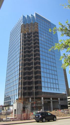 Mickey Leeland Federal Building