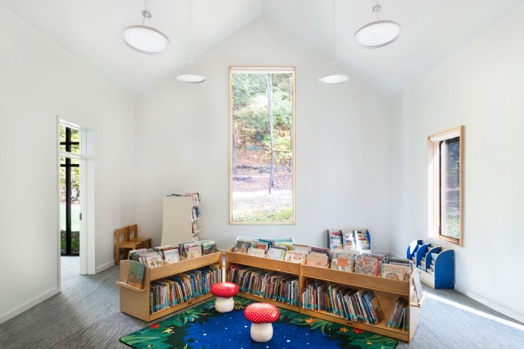 Madbury Public Library